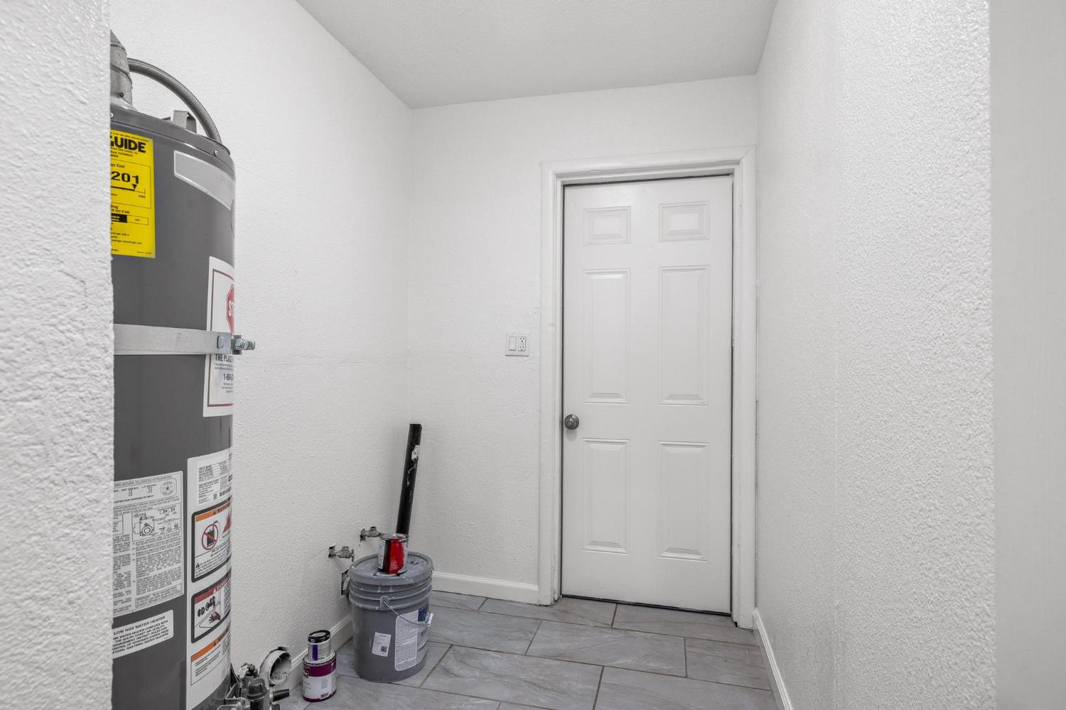 Detail Gallery Image 20 of 27 For 322 N Grant Ave, Manteca,  CA 95336 - 2 Beds | 1 Baths