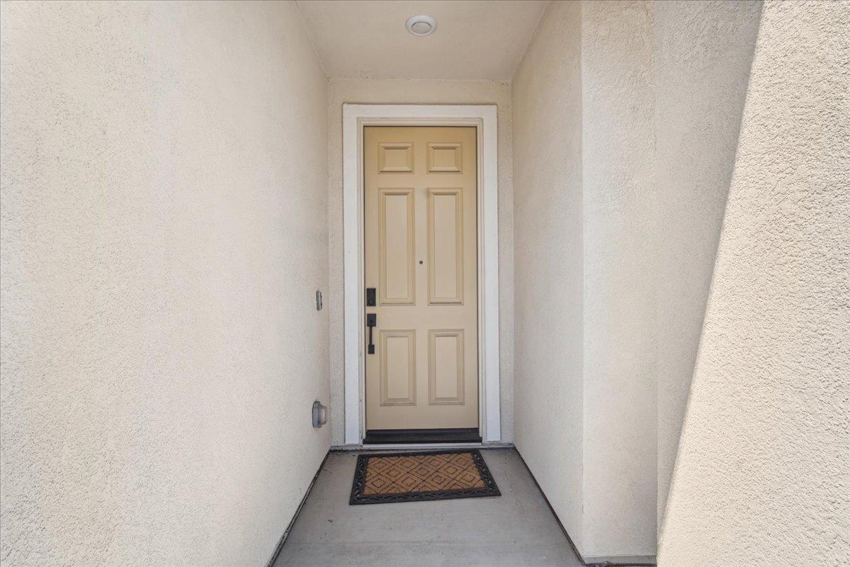 Kadel Court, Lincoln, California image 5