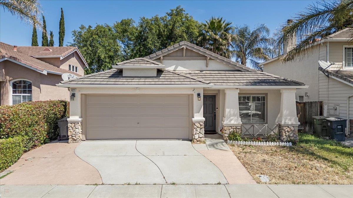 Detail Gallery Image 1 of 40 For 471 Pombo Square Dr, Tracy,  CA 95376 - 3 Beds | 2 Baths
