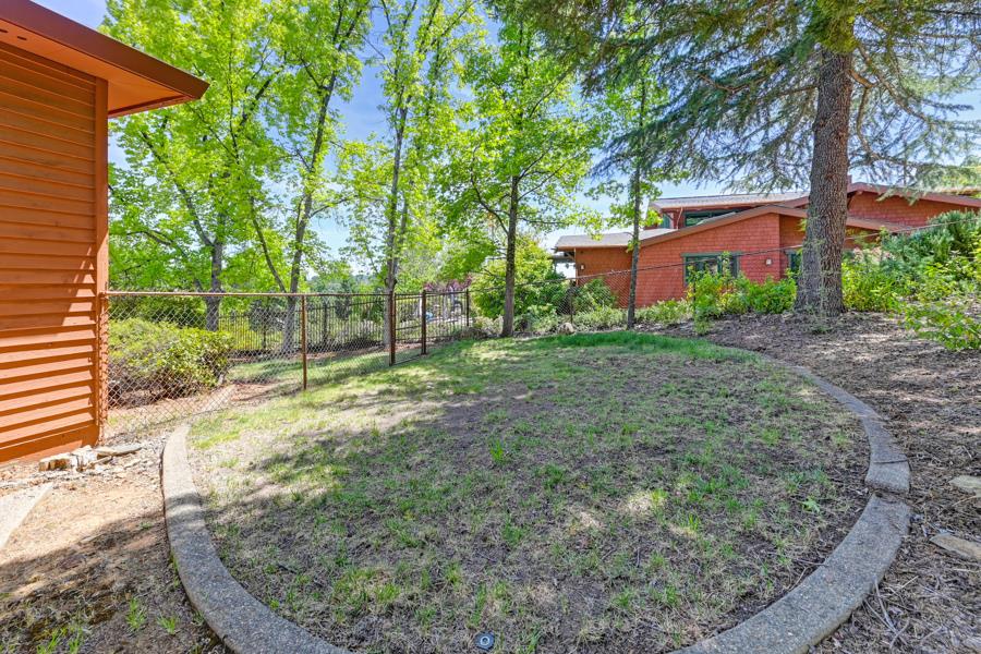 Hidden Creek Drive, Auburn, California image 41