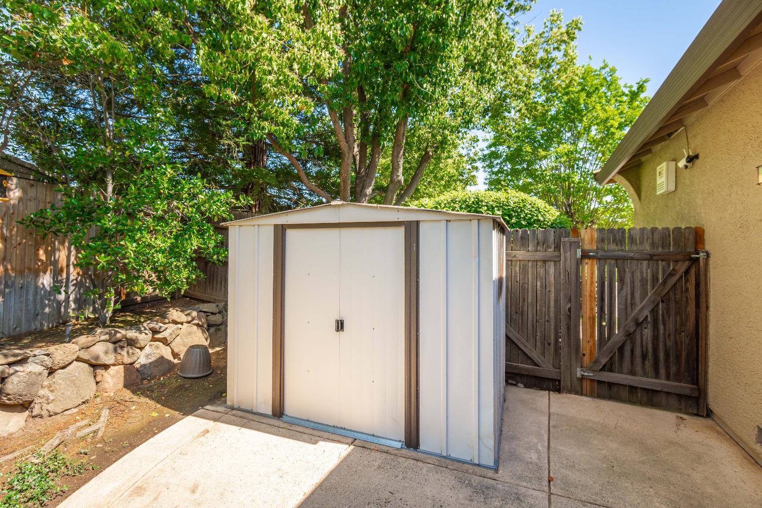 Detail Gallery Image 43 of 48 For 320 Leckenby Way, Folsom,  CA 95630 - 3 Beds | 2 Baths