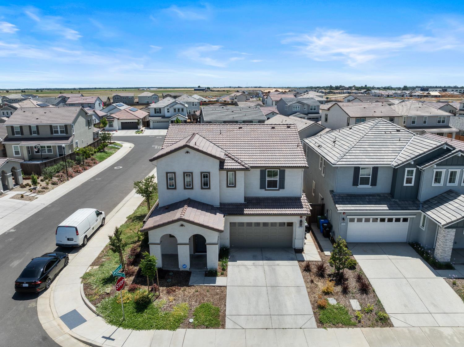 Detail Gallery Image 38 of 46 For 8358 Akino Ct, Elk Grove,  CA 95757 - 4 Beds | 3/1 Baths