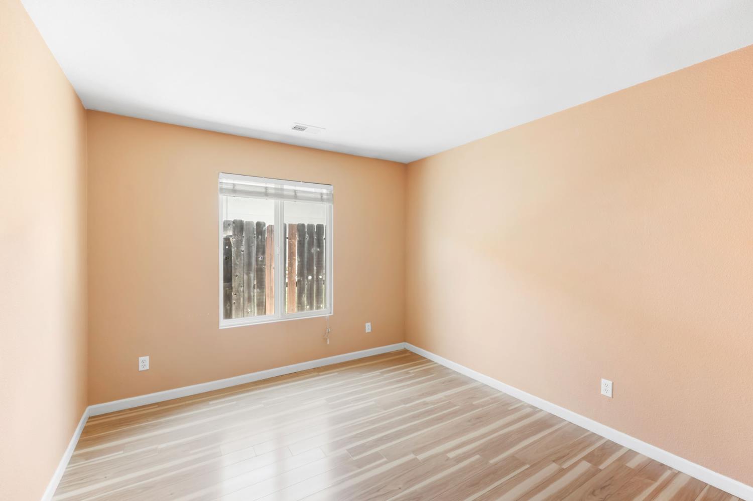 Barney Avenue, Olivehurst, California image 35