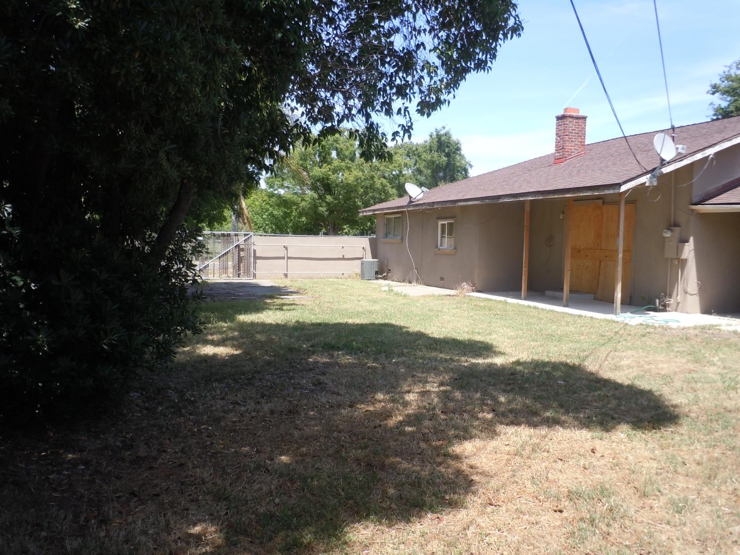 Detail Gallery Image 28 of 33 For 7100 20th St, Sacramento,  CA 95822 - 3 Beds | 2 Baths
