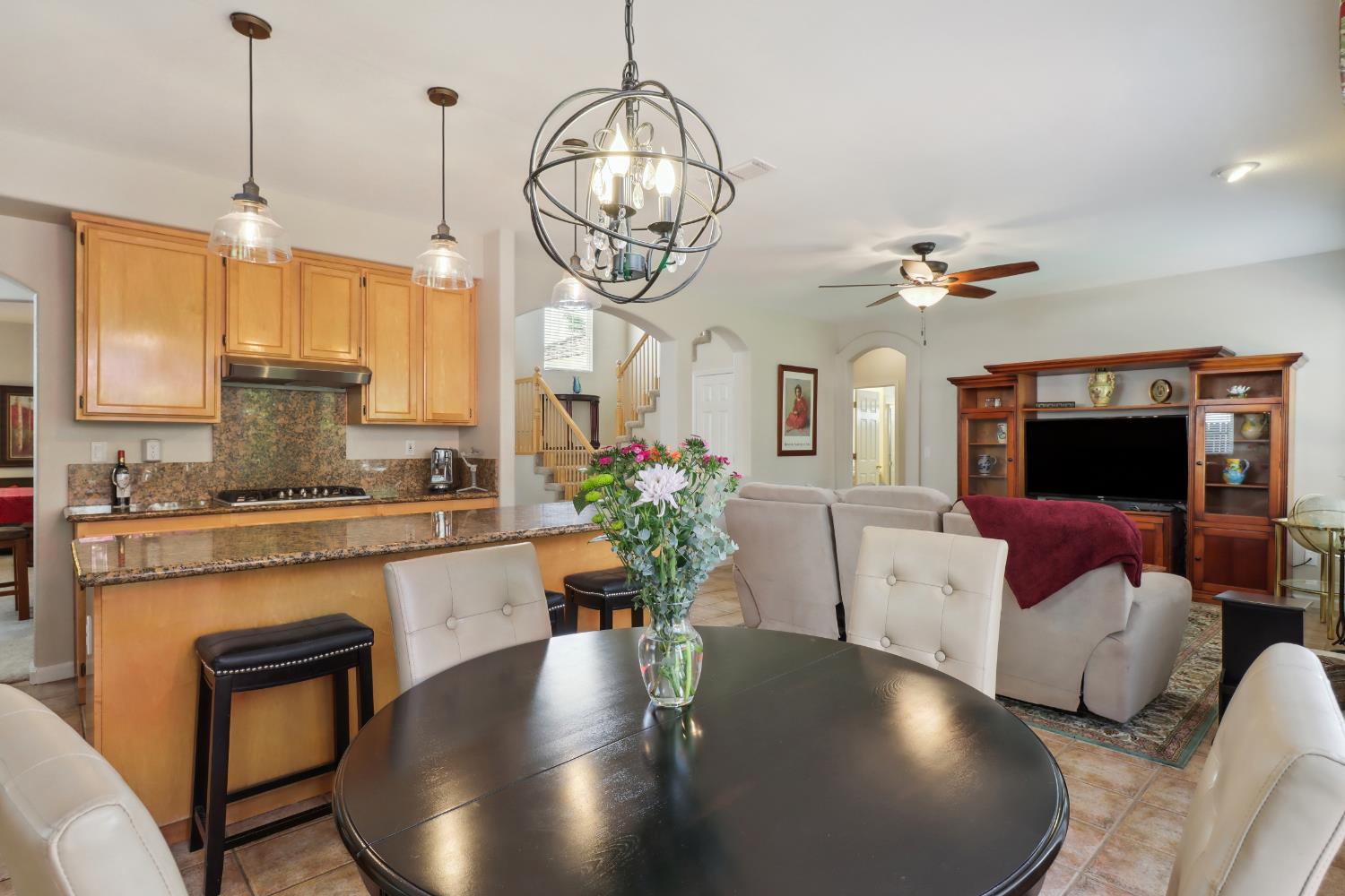 Detail Gallery Image 22 of 72 For 2049 Riggs Ave, Sacramento,  CA 95835 - 5 Beds | 3 Baths