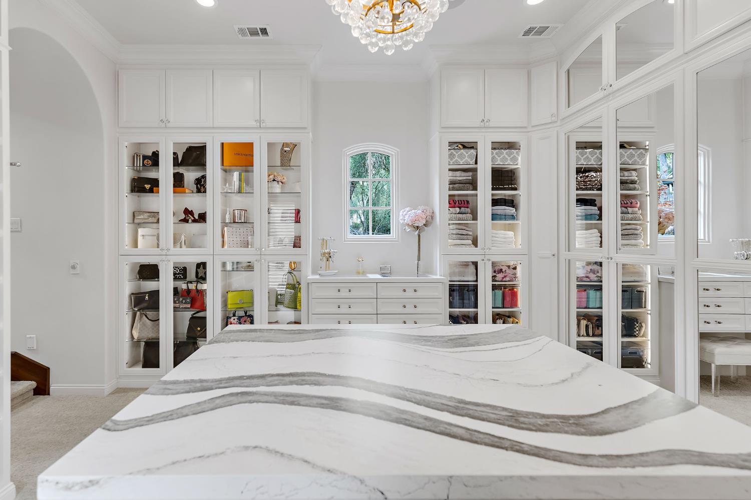 Detail Gallery Image 18 of 62 For 6120 Terracina Ct, Loomis,  CA 95650 - 7 Beds | 6/2 Baths