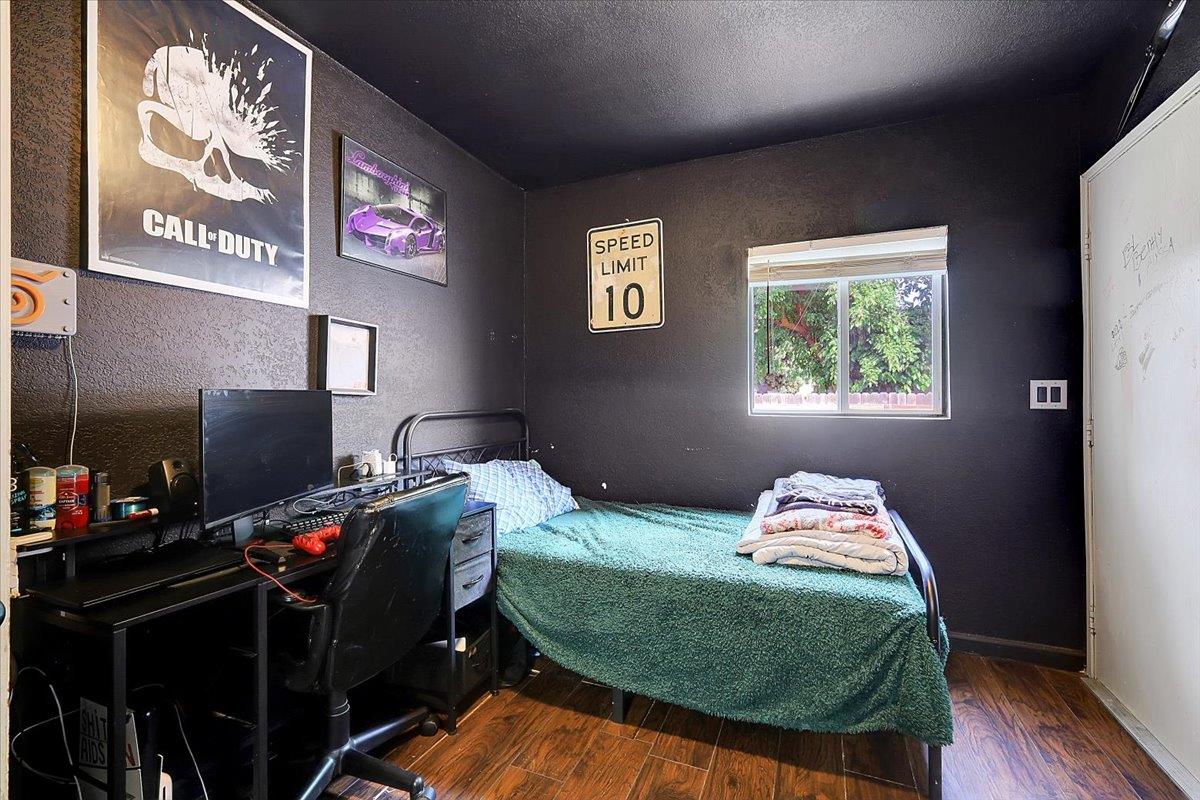 Detail Gallery Image 4 of 25 For 1215 J St, Marysville,  CA 95901 - 2 Beds | 1 Baths