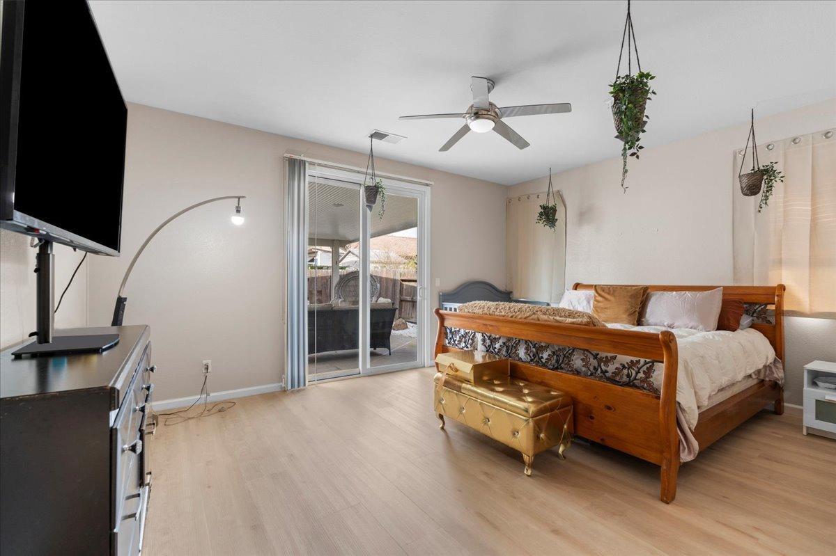 Detail Gallery Image 16 of 37 For 9733 Everbloom Way, Sacramento,  CA 95829 - 5 Beds | 2/1 Baths