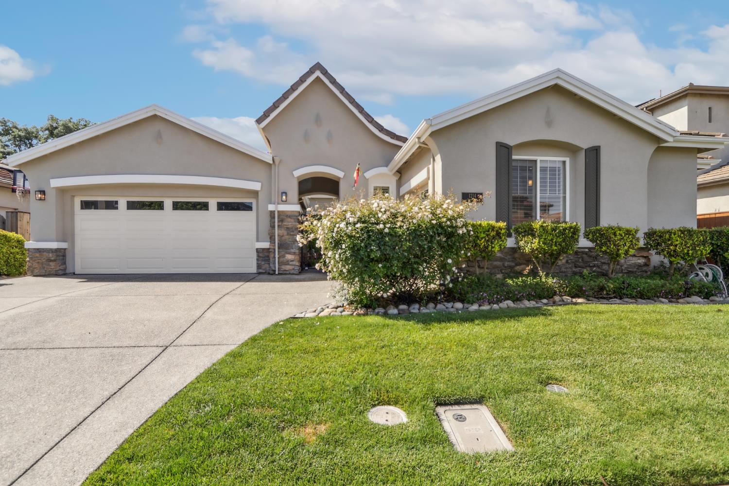 Detail Gallery Image 3 of 47 For 1214 Mill Way, Stockton,  CA 95209 - 4 Beds | 3 Baths