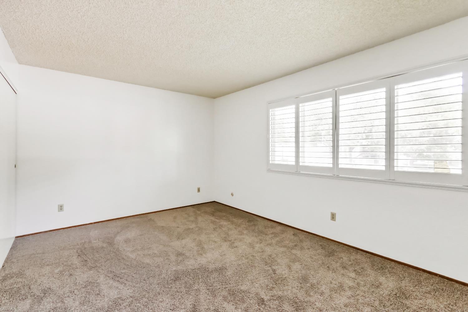 La Riviera Drive #A, Sacramento, California image 18