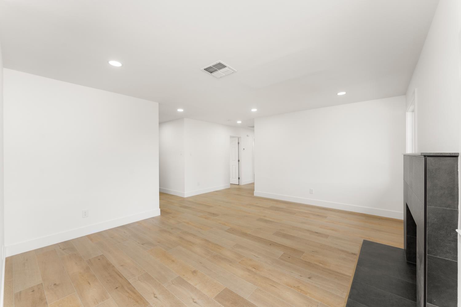 Detail Gallery Image 13 of 49 For 6716 Superior, North Highlands,  CA 95660 - 3 Beds | 2 Baths