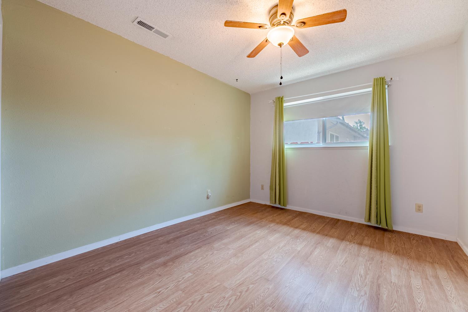 Detail Gallery Image 19 of 37 For 3557 M, Merced,  CA 95348 - 3 Beds | 2 Baths