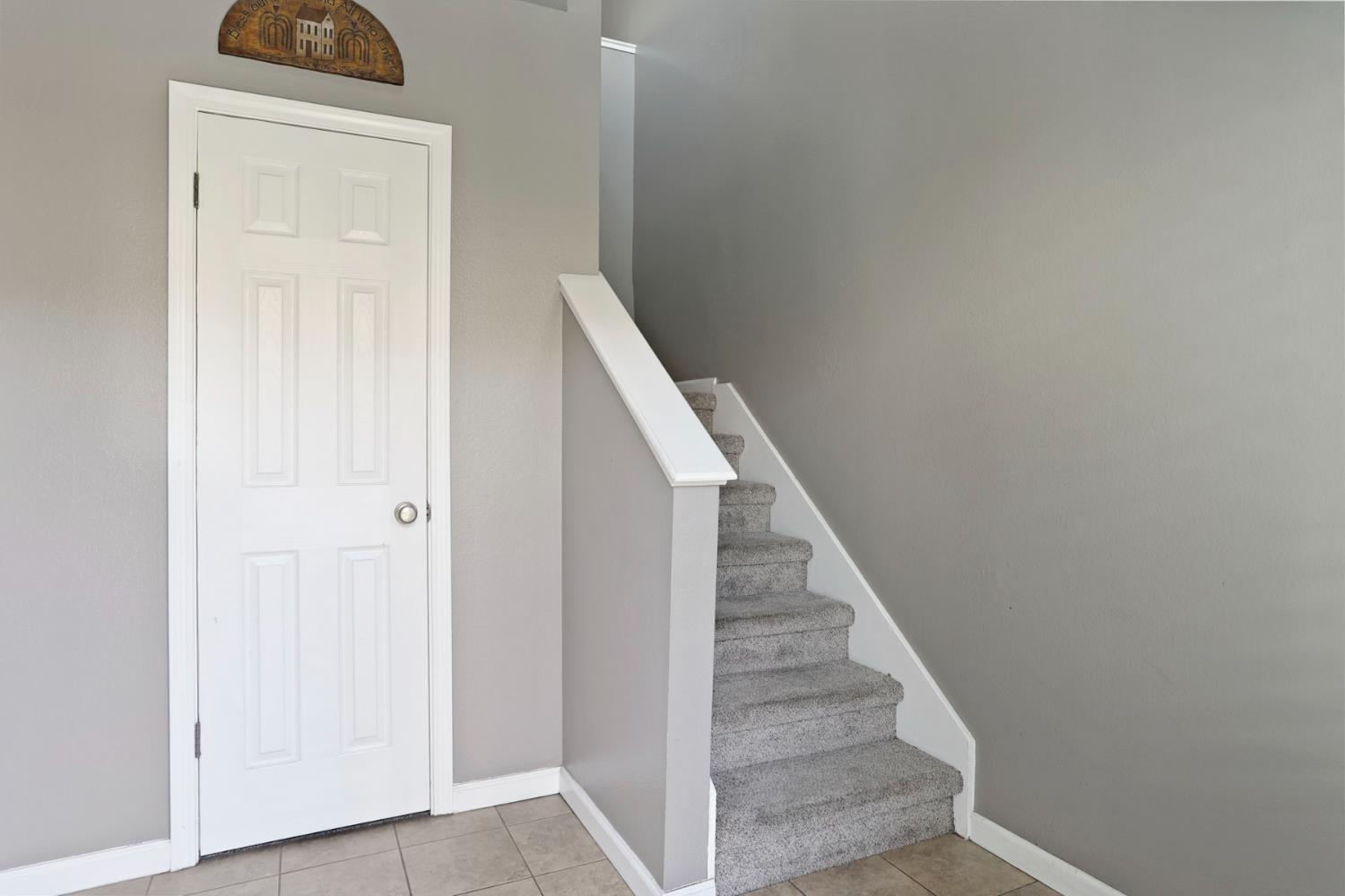 Detail Gallery Image 6 of 33 For 1615 Porter Way, Stockton,  CA 95207 - 2 Beds | 2 Baths