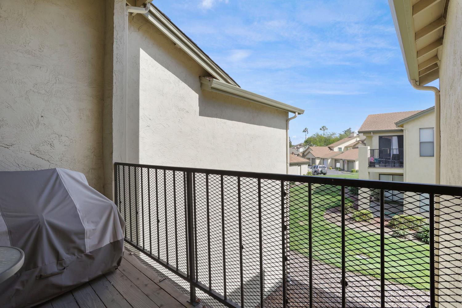 Detail Gallery Image 29 of 33 For 1615 Porter Way, Stockton,  CA 95207 - 2 Beds | 2 Baths