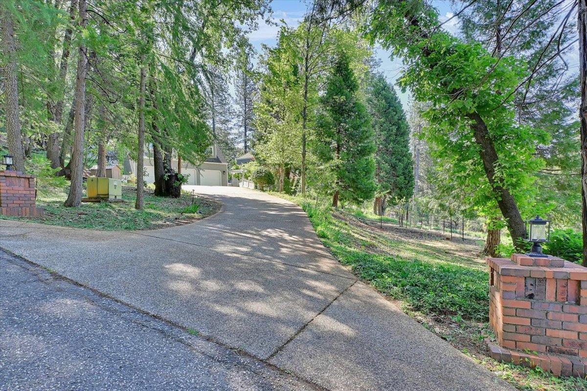 Detail Gallery Image 3 of 77 For 14833 Quail Pointe Ln, Grass Valley,  CA 95945 - 3 Beds | 3/1 Baths