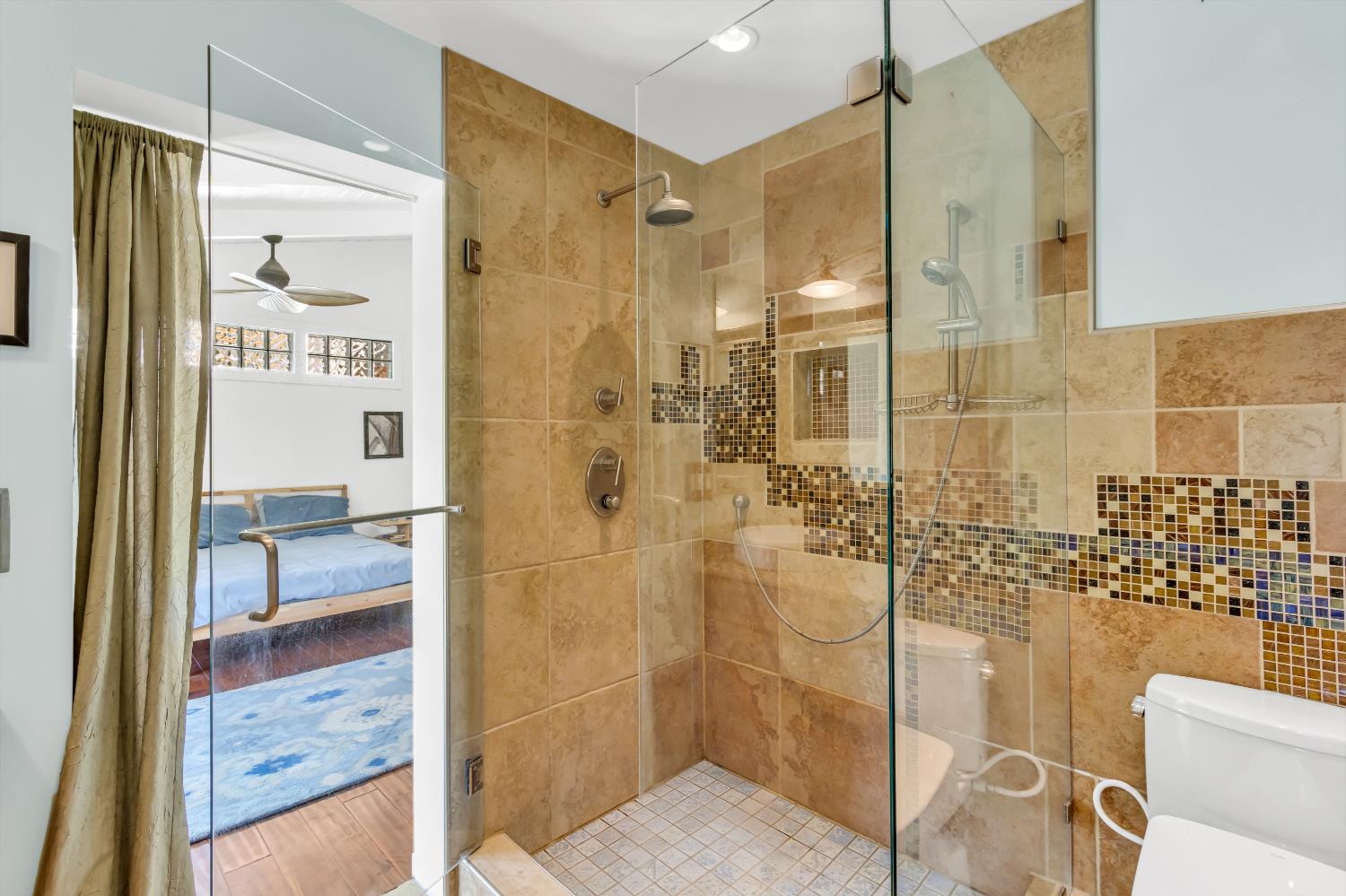 Detail Gallery Image 36 of 94 For 3857 Bannister Rd, Fair Oaks,  CA 95628 - 7 Beds | 3 Baths
