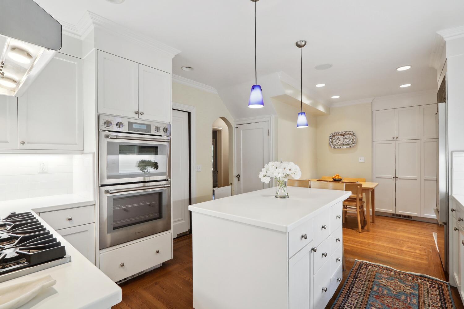 Detail Gallery Image 20 of 62 For 2665 Donner Way, Sacramento,  CA 95818 - 4 Beds | 3 Baths