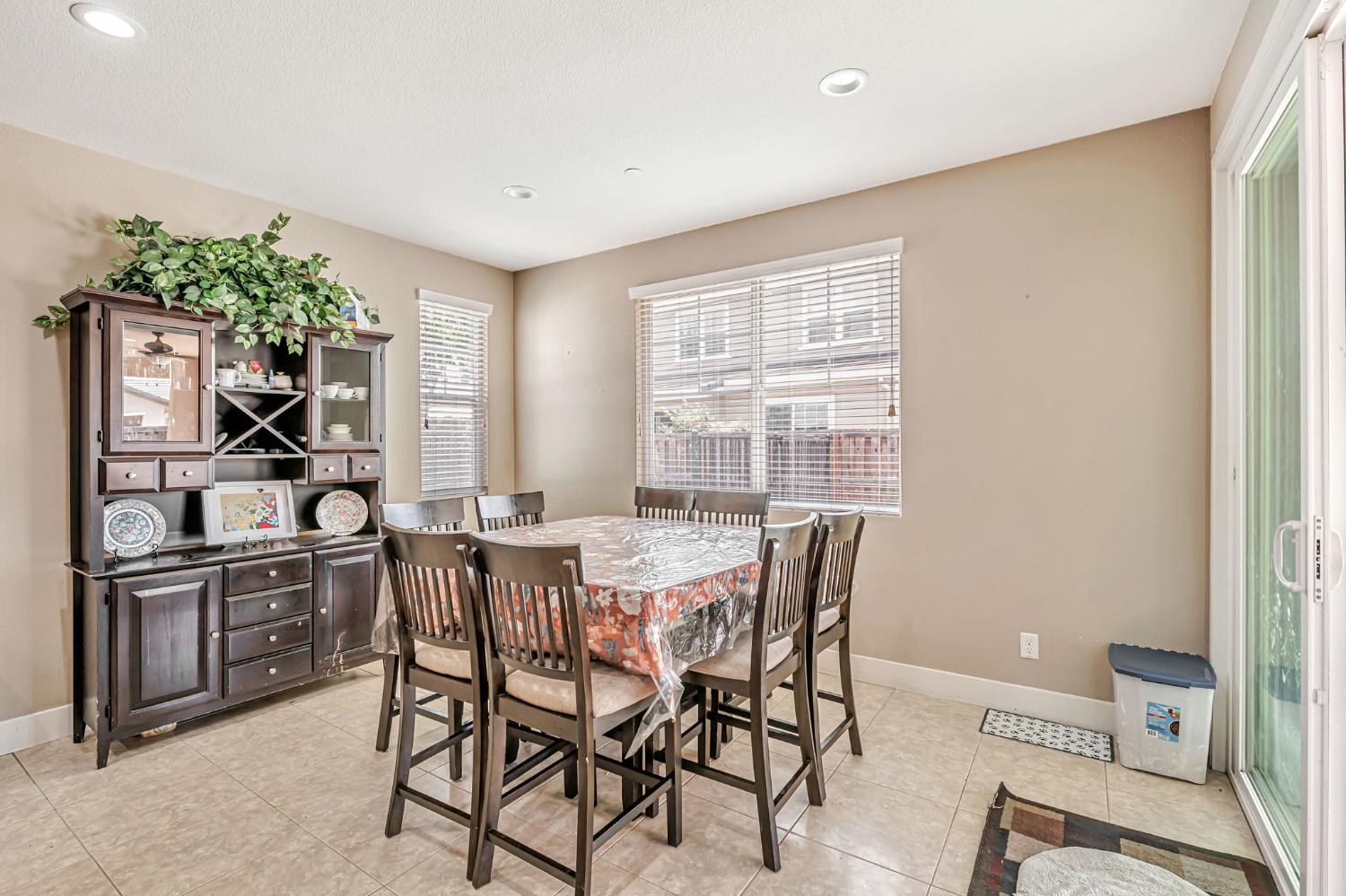 Detail Gallery Image 22 of 80 For 1162 Maugham Dr, Galt,  CA 95632 - 4 Beds | 3 Baths
