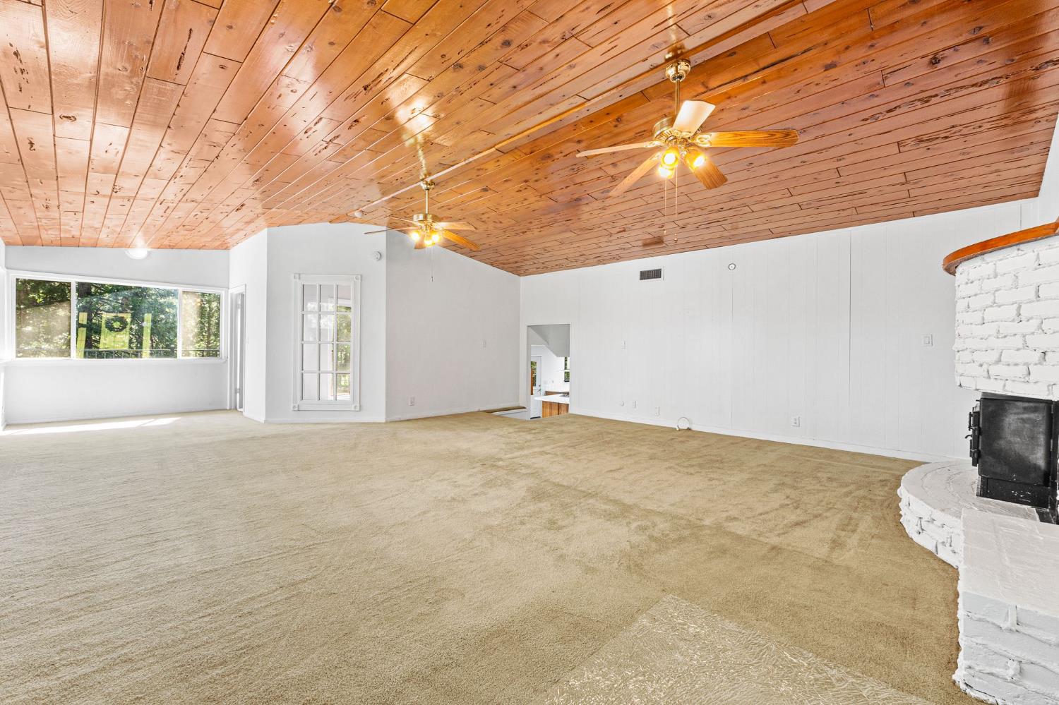 Detail Gallery Image 2 of 44 For 2809 Gardella Ln, Camino,  CA 95709 - 4 Beds | 3/3 Baths