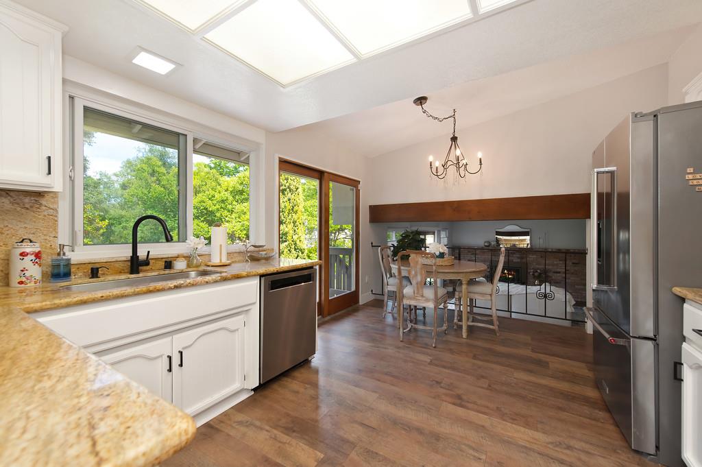 Detail Gallery Image 19 of 58 For 6895 Country Ct, Granite Bay,  CA 95746 - 4 Beds | 3 Baths