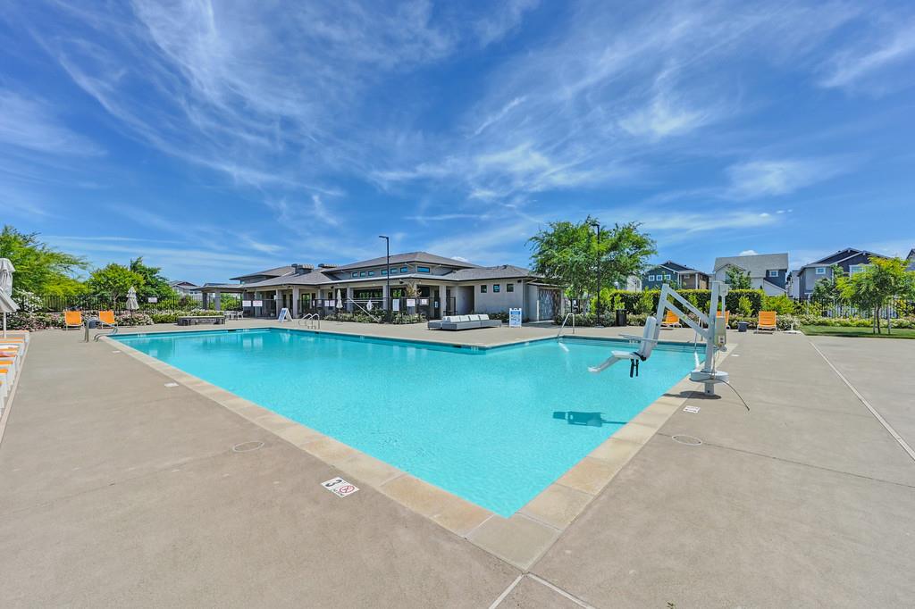 Detail Gallery Image 52 of 62 For 3074 Goldenvue Walk, Sacramento,  CA 95833 - 3 Beds | 2/1 Baths