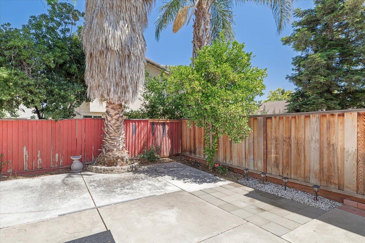 Detail Gallery Image 34 of 40 For 471 Pombo Square Dr, Tracy,  CA 95376 - 3 Beds | 2 Baths