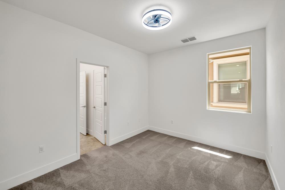 Detail Gallery Image 25 of 47 For 8836 Solo Way, Elk Grove,  CA 95757 - 3 Beds | 2/1 Baths