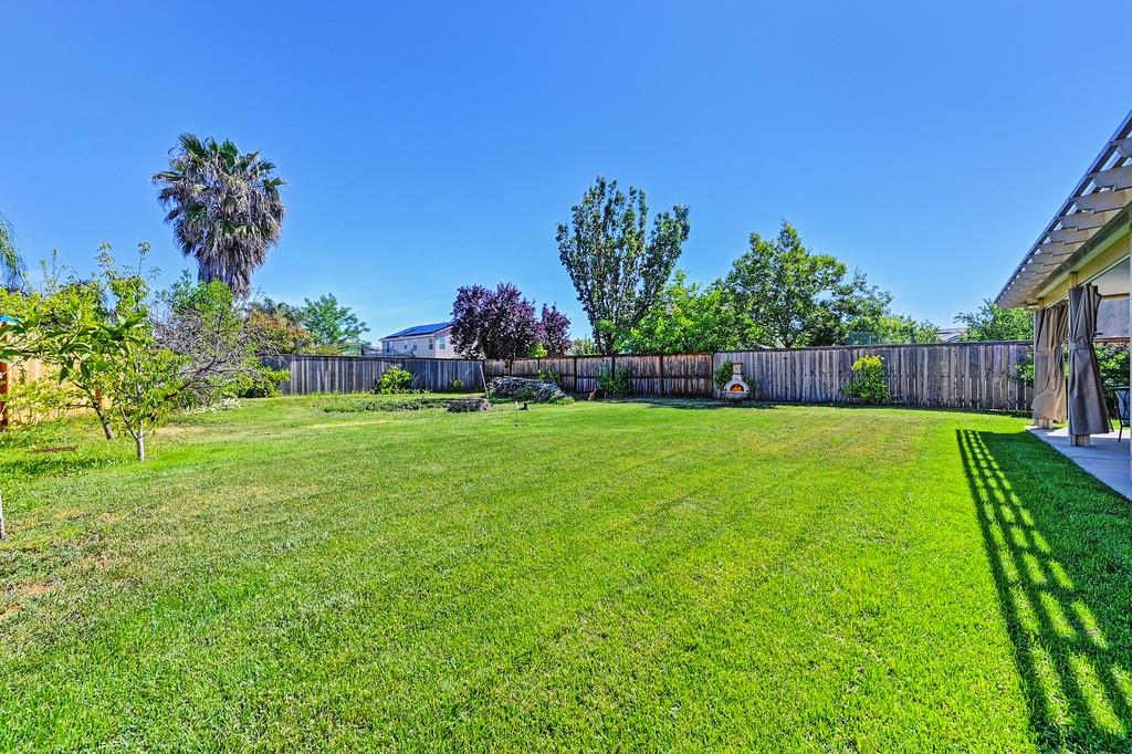 Detail Gallery Image 38 of 42 For 1437 Freeman Ct, Plumas Lake,  CA 95961 - 3 Beds | 2 Baths