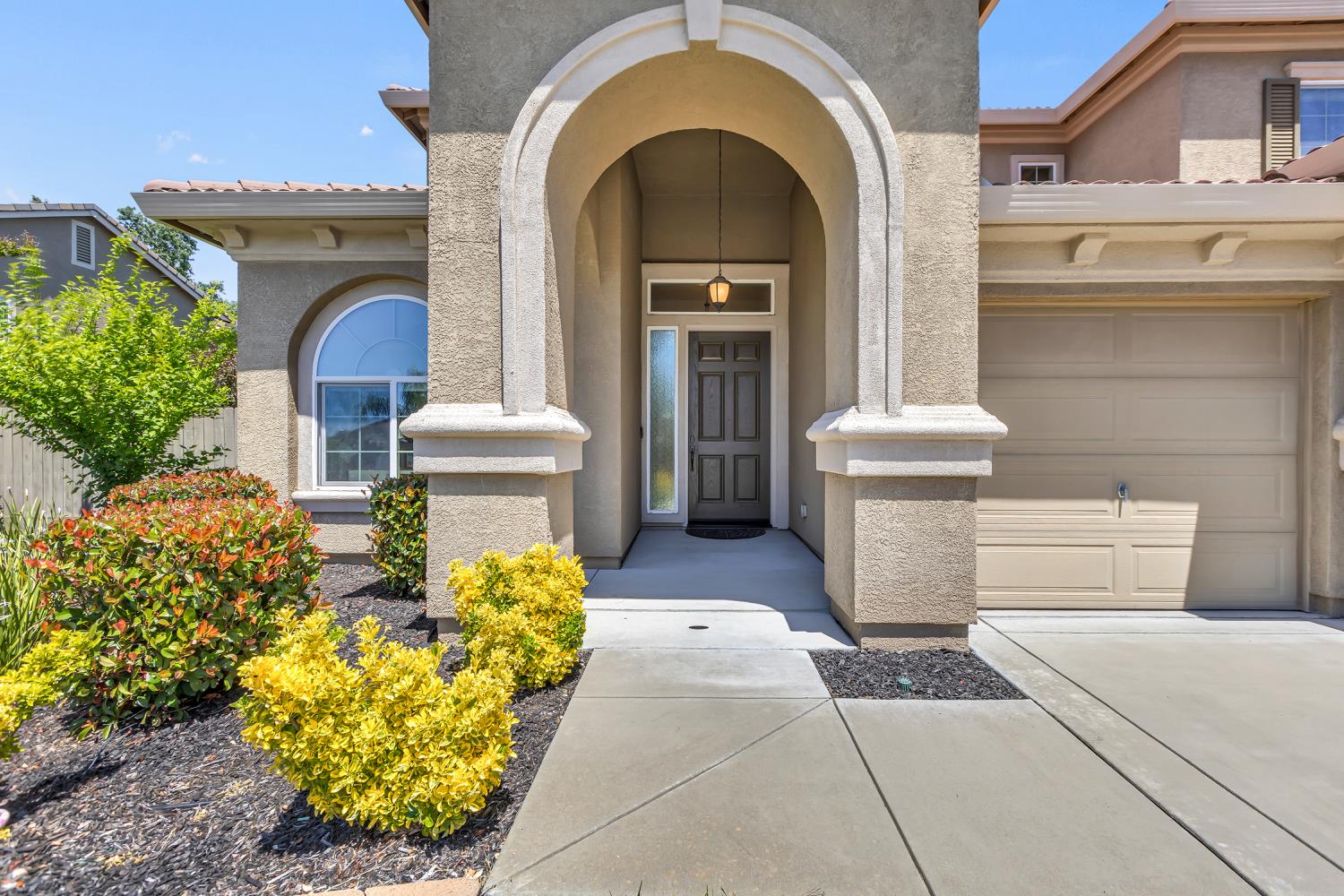 Detail Gallery Image 4 of 76 For 8530 Mandorla Cir, Orangevale,  CA 95662 - 4 Beds | 3/1 Baths