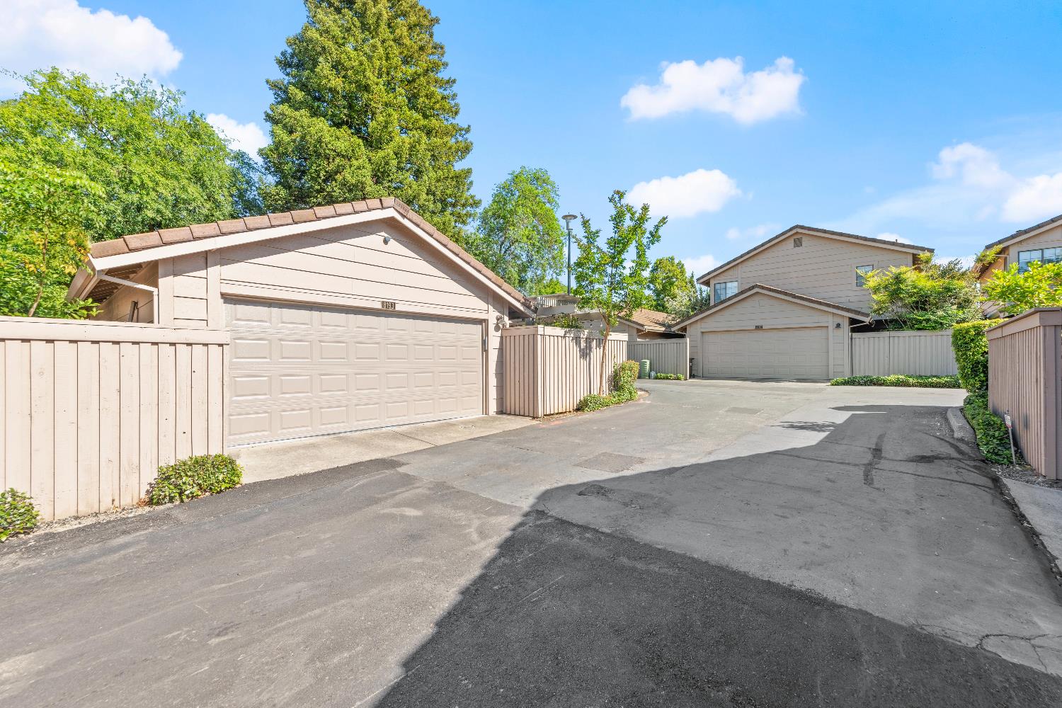 Detail Gallery Image 50 of 53 For 8193 Rose Vine Ln, Fair Oaks,  CA 95628 - 2 Beds | 2 Baths