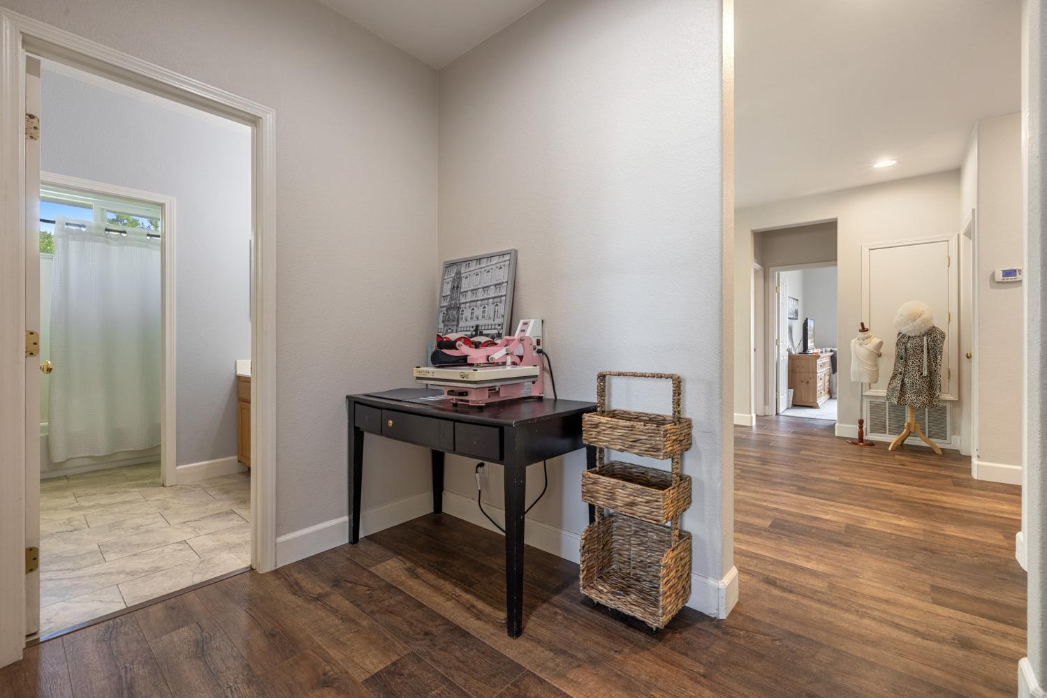 Detail Gallery Image 39 of 67 For 2550 Garazi, Tracy,  CA 95304 - 5 Beds | 3/2 Baths