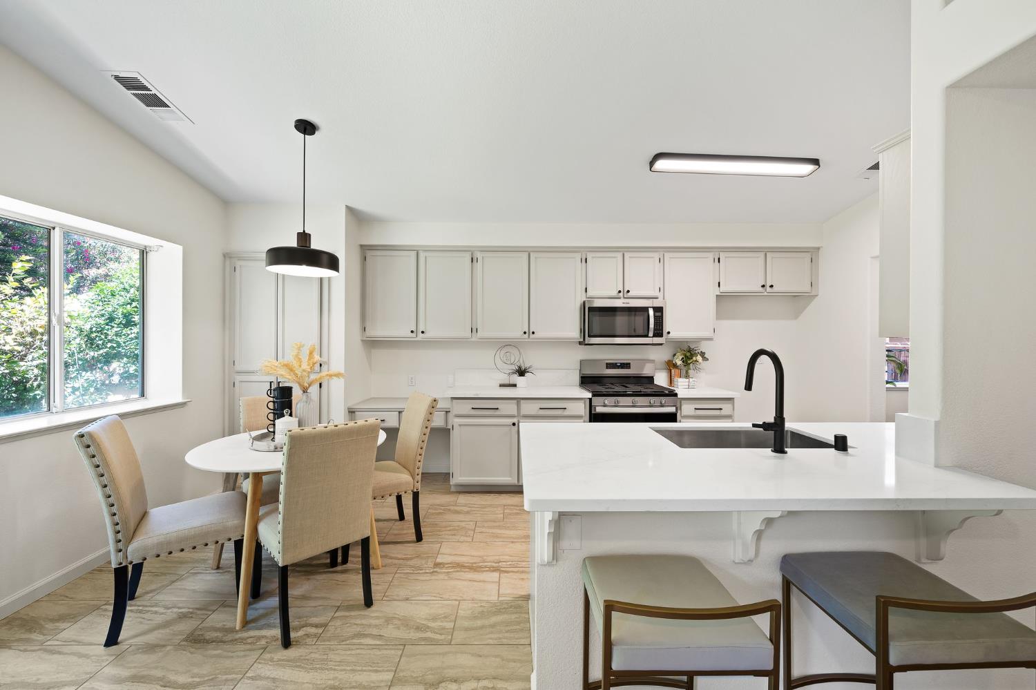 Detail Gallery Image 25 of 42 For 2167 Turtledove Ct, Lodi,  CA 95240 - 4 Beds | 2 Baths