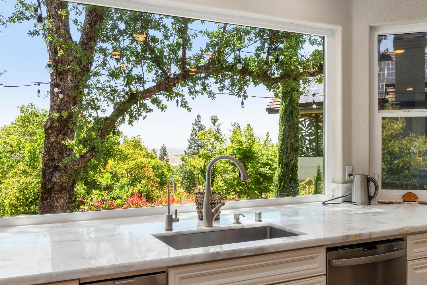 Roble Court, El Dorado Hills, California image 12