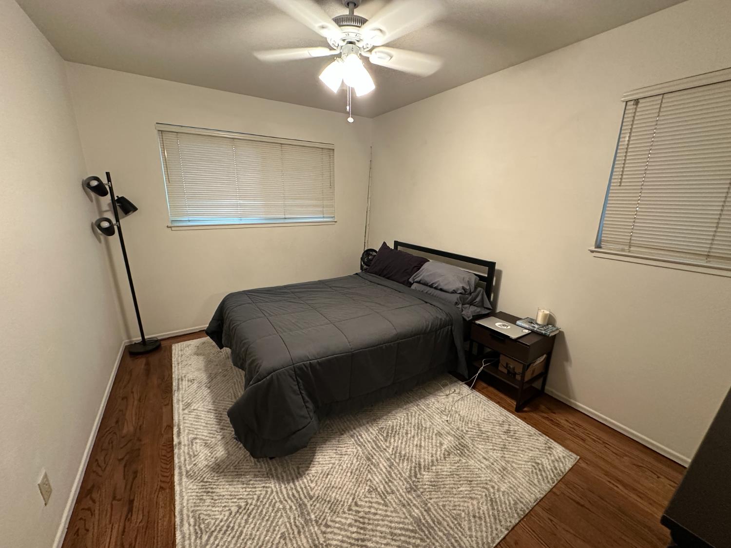 Detail Gallery Image 38 of 70 For 2124 H St, Sacramento,  CA 95816 - – Beds | – Baths