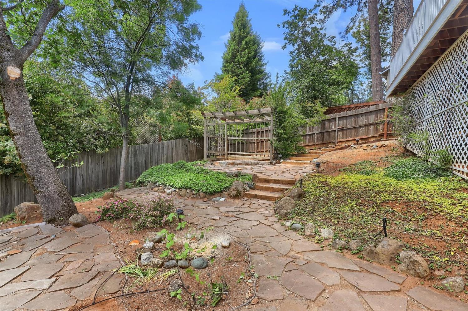 Detail Gallery Image 46 of 64 For 113 Holbrooke Way, Grass Valley,  CA 95945 - 2 Beds | 2 Baths