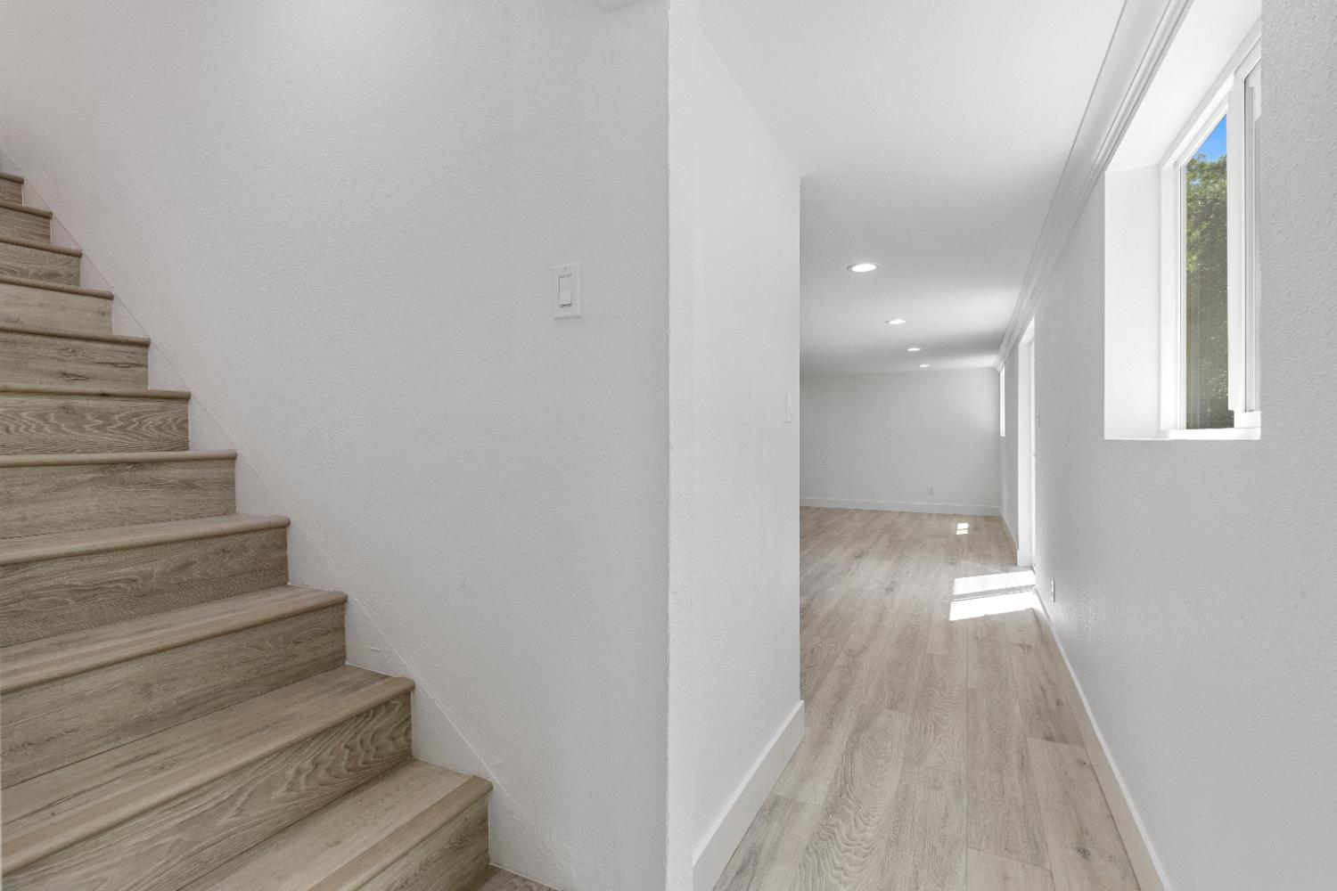 Detail Gallery Image 27 of 40 For 2124 Scenic Dr, Modesto,  CA 95355 - 4 Beds | 3/1 Baths