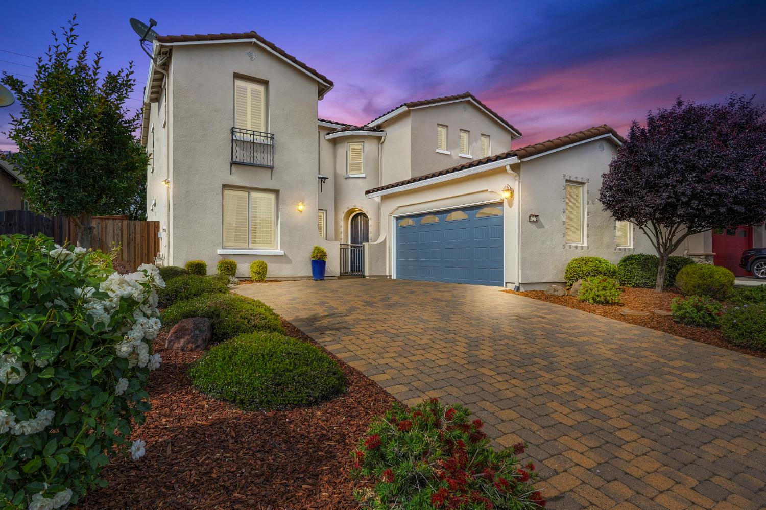 Detail Gallery Image 1 of 96 For 12379 El Portal Way, Rancho Cordova,  CA 95742 - 3 Beds | 2/1 Baths
