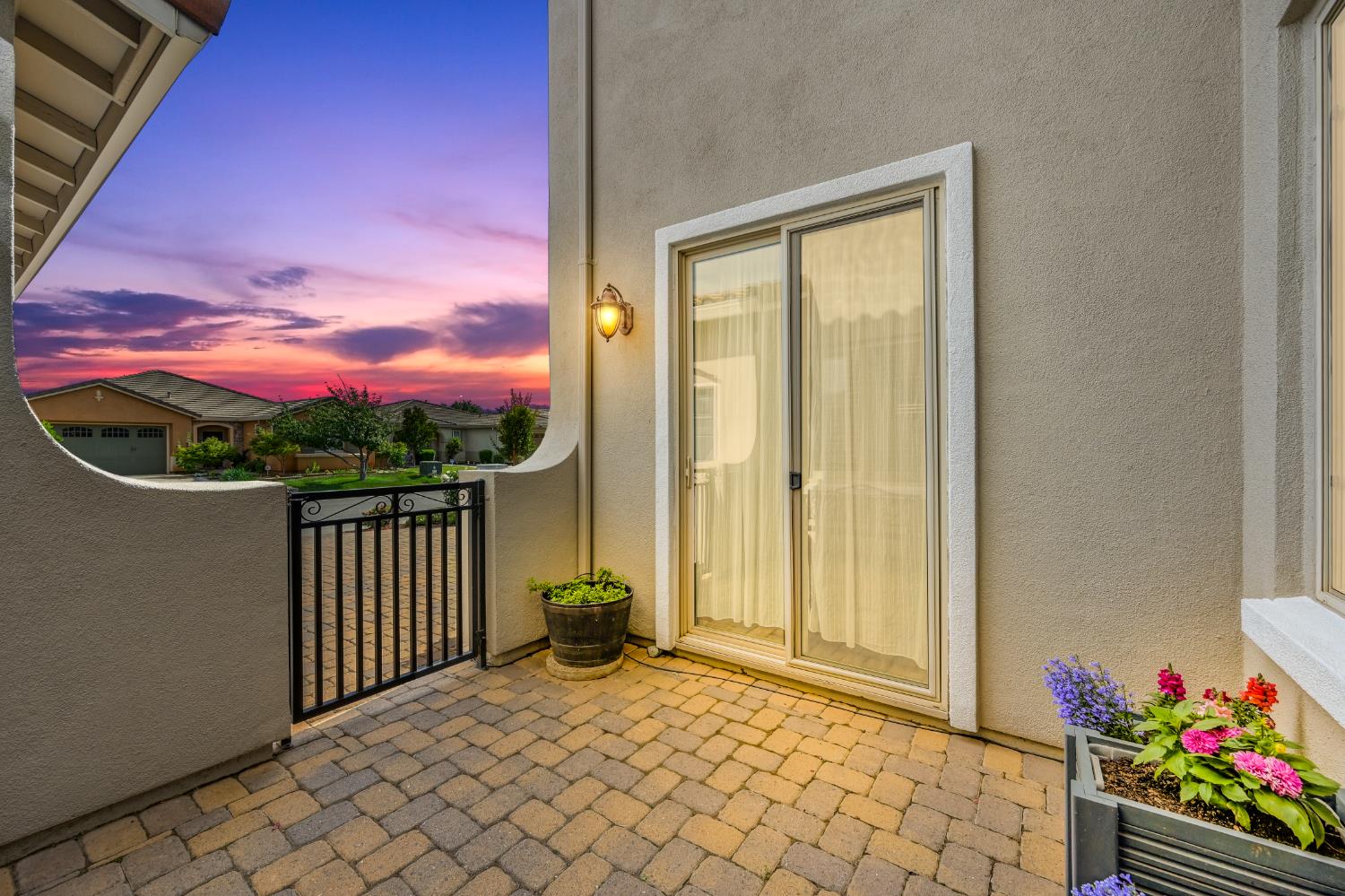 Detail Gallery Image 22 of 96 For 12379 El Portal Way, Rancho Cordova,  CA 95742 - 3 Beds | 2/1 Baths