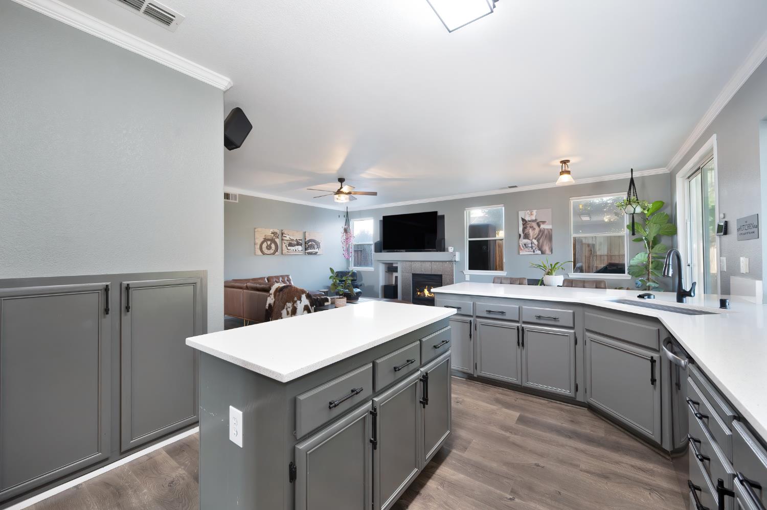Detail Gallery Image 11 of 50 For 2865 Floradale Way, Lincoln,  CA 95648 - 4 Beds | 3 Baths