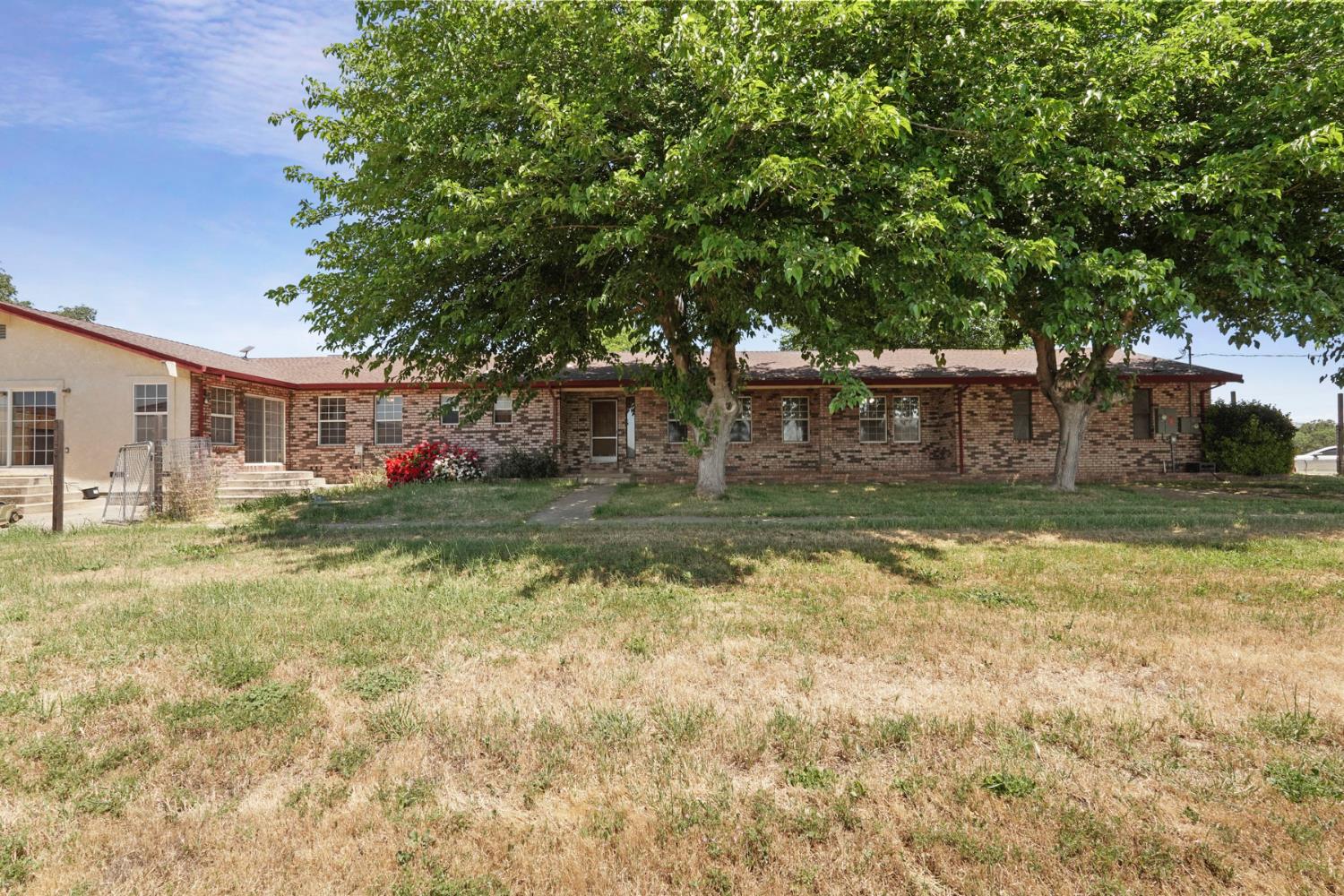 Detail Gallery Image 1 of 59 For 8099 Savage Way, Valley Springs,  CA 95252 - 3 Beds | 2 Baths