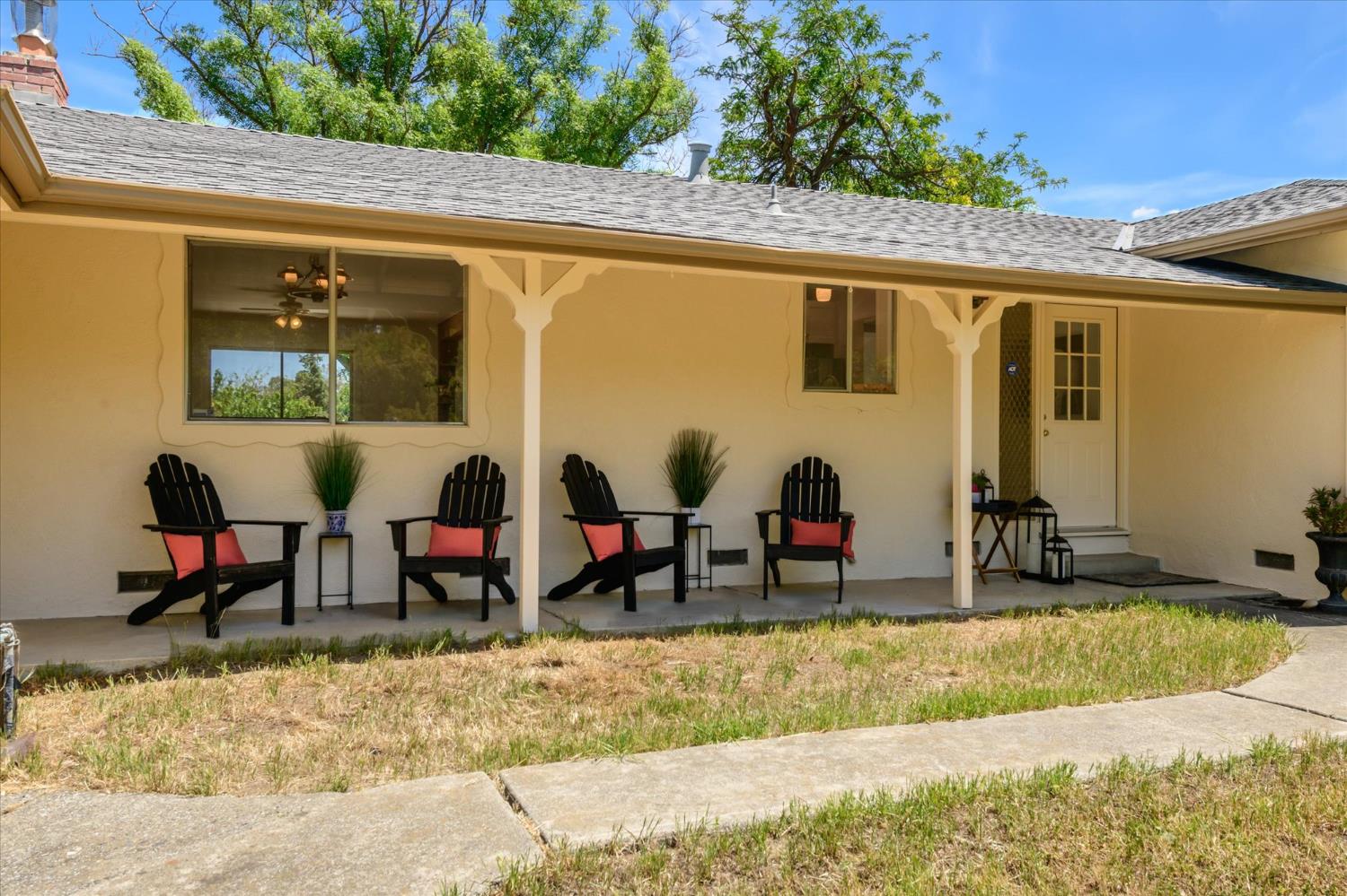 Detail Gallery Image 6 of 56 For 25233 County Road 96, Davis,  CA 95616 - 4 Beds | 2 Baths