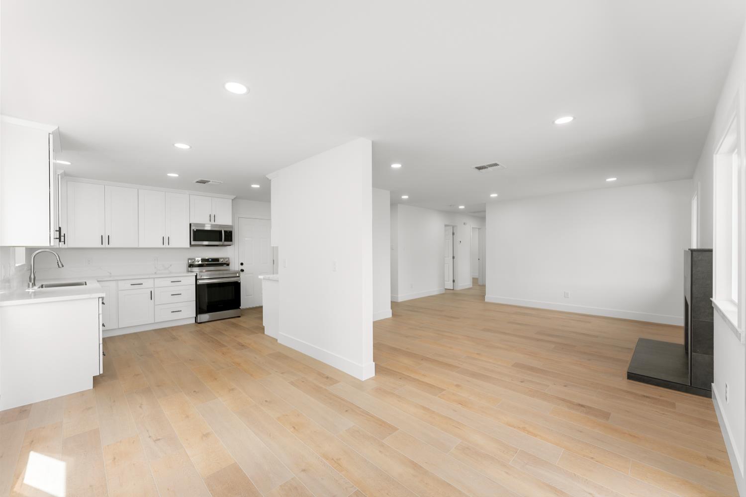 Detail Gallery Image 21 of 49 For 6716 Superior, North Highlands,  CA 95660 - 3 Beds | 2 Baths