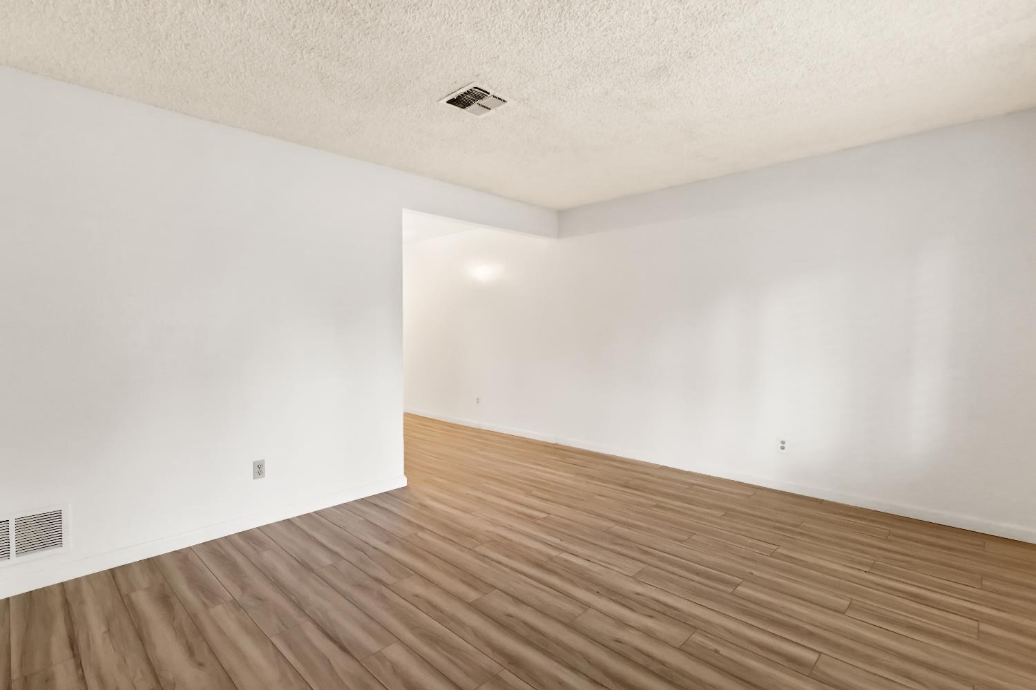 La Riviera Drive #A, Sacramento, California image 6