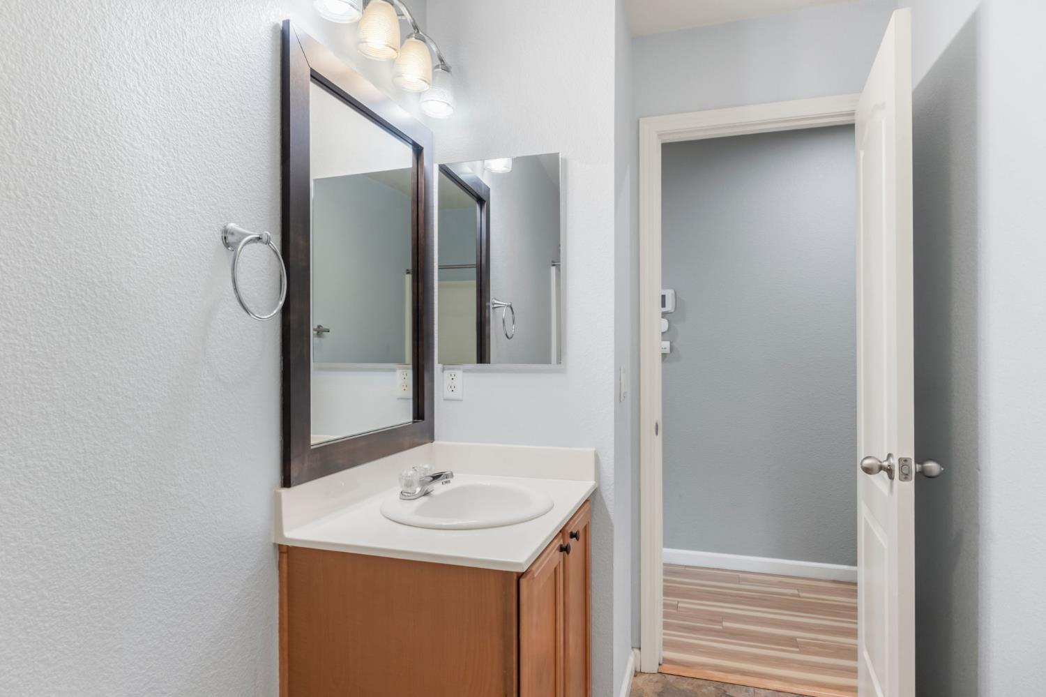 Barney Avenue, Olivehurst, California image 38
