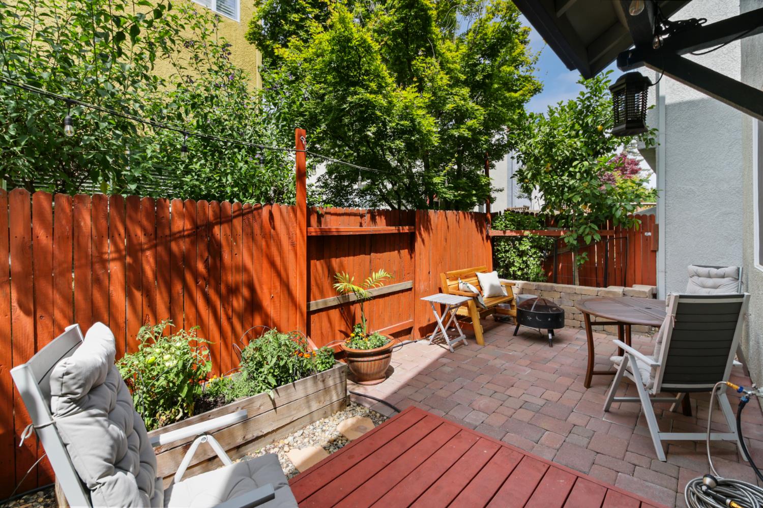 Detail Gallery Image 34 of 48 For 388 Metro Ln, West Sacramento,  CA 95605 - 3 Beds | 2/1 Baths