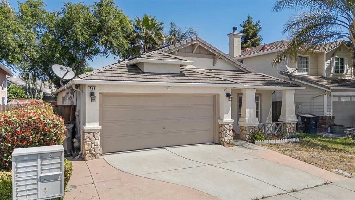 Detail Gallery Image 3 of 40 For 471 Pombo Square Dr, Tracy,  CA 95376 - 3 Beds | 2 Baths