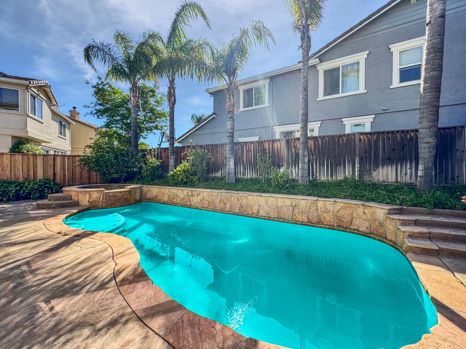 Altessa Drive, Brentwood, California image 3