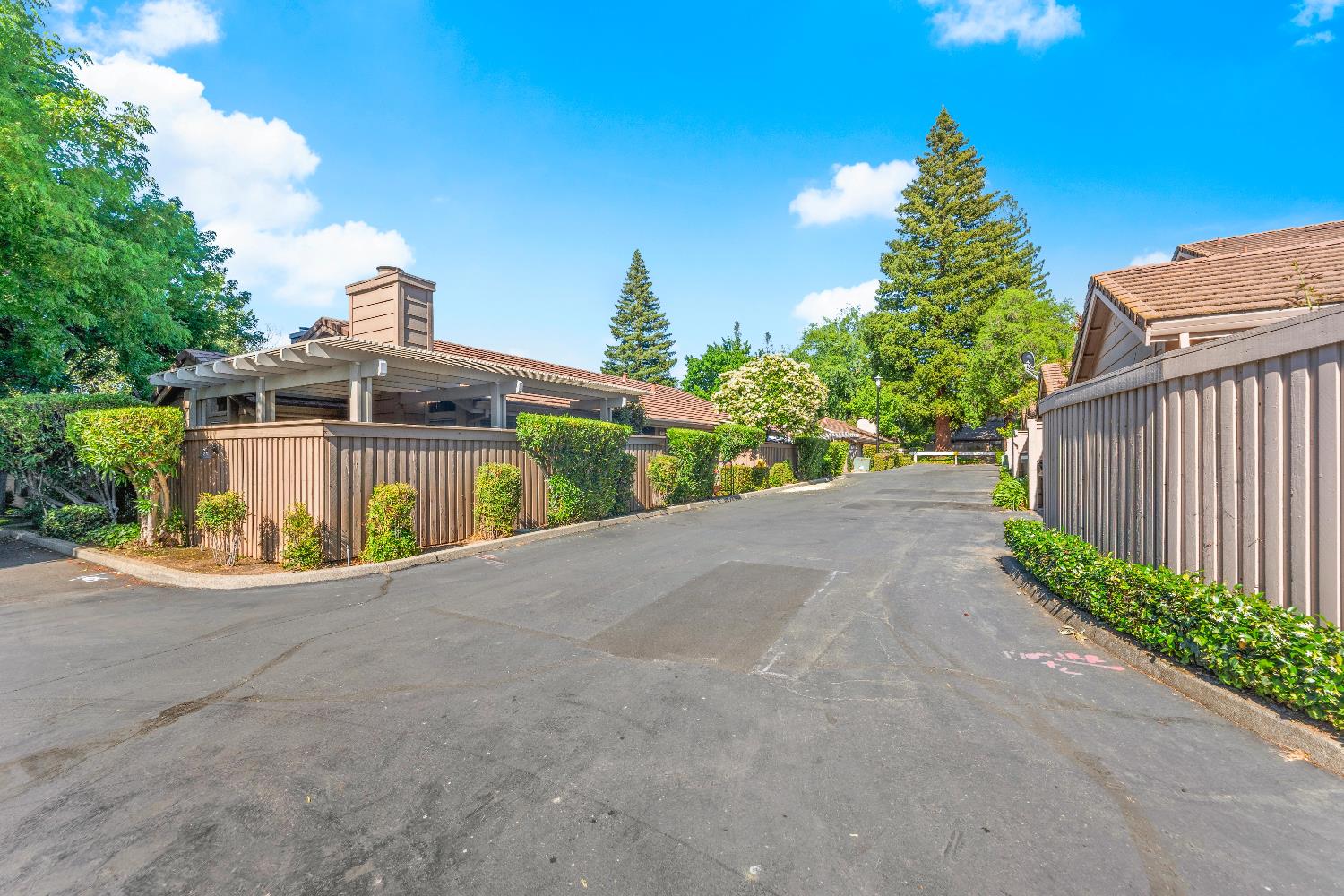 Detail Gallery Image 47 of 53 For 8193 Rose Vine Ln, Fair Oaks,  CA 95628 - 2 Beds | 2 Baths