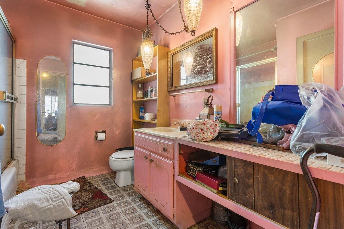 Detail Gallery Image 6 of 12 For 19770 Sprague, Castro Valley,  CA 94549 - 3 Beds | 2 Baths
