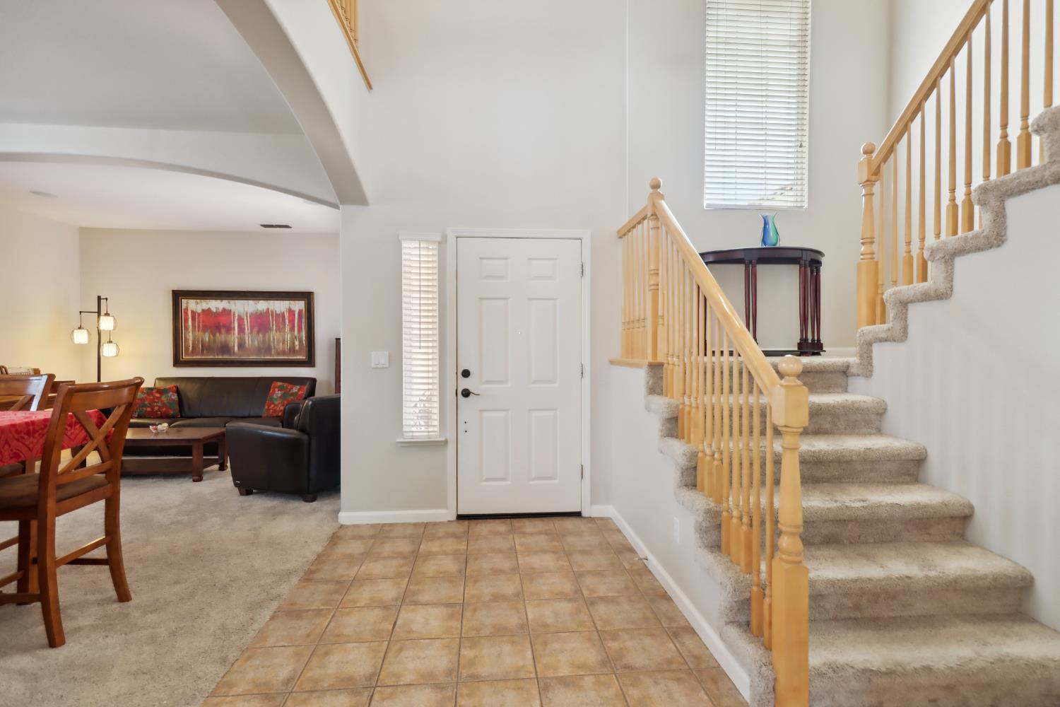 Detail Gallery Image 8 of 72 For 2049 Riggs Ave, Sacramento,  CA 95835 - 5 Beds | 3 Baths